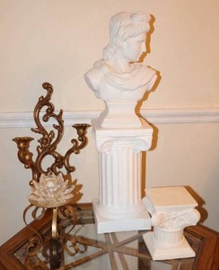 lot 110 image: Vintage Victorian Home Accents Tabletop Decor Greek Roman Statue Bust Pillar Column Etc.