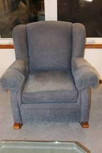 lot 122 image: Vintage Flex-Steel Upholstered Rocker Blue Tones Tweed-Style...