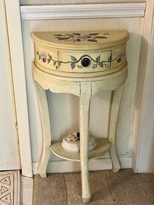 lot 115 image: Vintage Victorian Home Accents Hand Painted Accent Table wDrawer, Capodimonte Covered Dish...