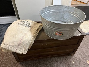 lot 184 image: Vintage Galvanized Behrens Wash Tub Basin, Canvas Sacks