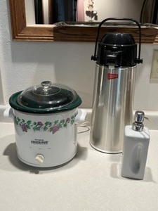 lot 194 image: Cecilware Brew-Thru Air Coffee Pot Polished Stainless Steel, Crockpot Etc