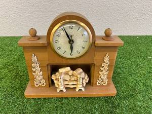 lot 5 image: Clock