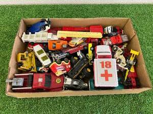 lot 51 image: Box of Toy CarsTrucks