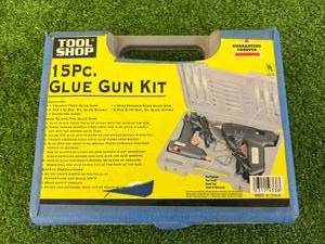 lot 66 image: 15 Pc Glue Gun Kit
