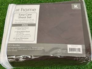 lot 73 image: New King Size Sheet Set