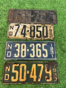 lot 85 image: ND License Plates - 1928, 1929, 1931 & 1933