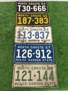 lot 87 image: ND License Plates - 1954-1958
