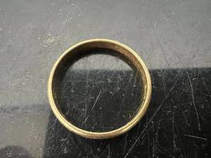 lot 110 image: 2 Gram Ring Stamped pms 14K