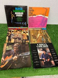lot 121 image: Albums