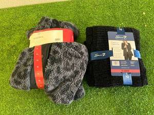 lot 130 image: New Size XL Cardigan & Sherpa