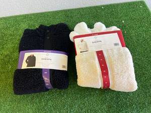 lot 131 image: New Cozy Sherpas Size XL & XXL