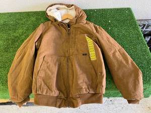 lot 142 image: New Lee Jacket - Medium