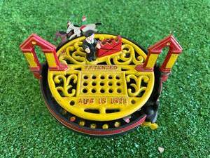 lot 149 image: Cast Iron Bank