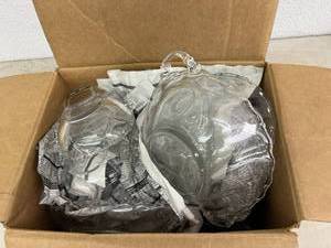lot 190 image: Box of Glassware