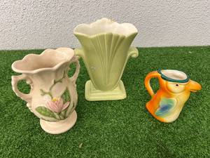 lot 215 image: Vintage Pottery