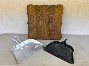 lot 216 image: Dust Pans & Wood Table Top
