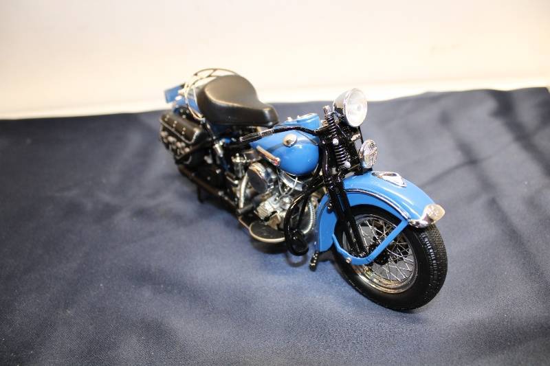1948 Harley-Davidson Motorcycle Model - Blue Diecast | Collectors