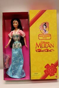 lot 40 image: Disneys Mulan - Satiny Shimmer Doll (1998) - New in Box