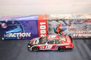lot 67 image: 2001 Action 124 Scale Dodge NASCAR Diecast Car - Spider-Man Edition