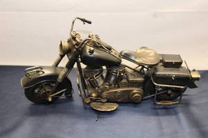lot 70 image: Vintage Metal Motorcycle Model - Detailed Design