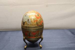 lot 126 image: Vintage Decorative Egg with Brass Stand - Floral Design