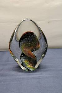 lot A-129 image: Unique Handcrafted Art Glass Sculpture - Colorful Iridescent Design