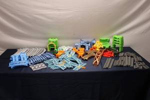 lot 196 image: Large Assortment of Toy Train Tracks and Accessories