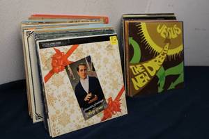 lot 210 image: Collection of 15 Vintage Gospel Records - Featuring Jimmy Swaggart & Others