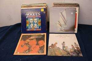 lot 218 image: Collection of 10 Vintage Vinyl Records - Various Artists