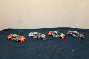 lot 257 image: Set of 4 NASCAR Diecast Models - Jeff Gordon Collection