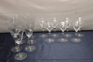 lot 272 image: Set of 12 Vintage Etched Glassware - Martini and Goblet Glasses