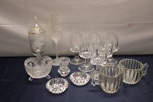 lot 276 image: Mixed Collection of 12 Vintage Cut Crystal Glasses and Tableware