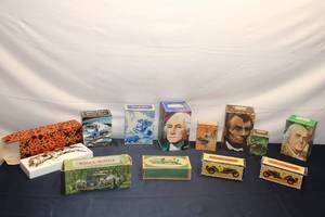 lot 342 image: Collection of Vintage Avon After Shave and Pre-Shave Items