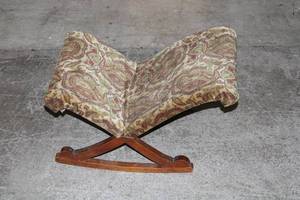 lot 351 image: Vintage Upholstered Rocking Chair with Paisley Print