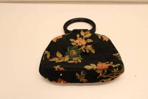 lot 360 image: Set of 2 Vintage Handbags - Floral Fabric and Black Beaded Clutch