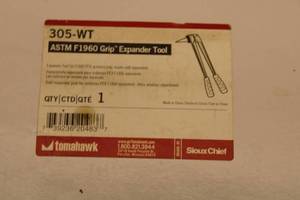 lot 379 image: Tomahawk ASTM F1960 Grip Expander Tool Set with Rothenberger Cutting Tool
