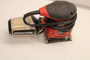 lot 385 image: Skil 7292 Orbital Detail Sander with Micro-Filtration Dust Canister