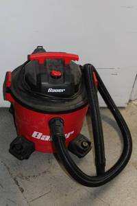 lot 388 image: Bauer 9 Gallon Wet Dry Vacuum