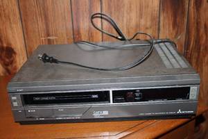 Mitsubishi Video Cassette Recorder HS-3183UR - Front Loading System