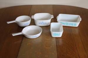 Set of 5 Vintage Blue and Turquoise Patterned Bakeware Dishes
