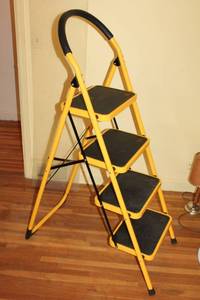 4-Step Folding Ladder with Non-Slip Steps - Heavy Duty