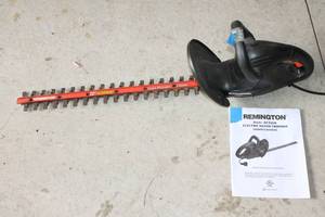 Remington Dual-Action Electric Hedge Trimmer - 22 Blade with Owners Manual