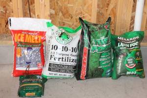 Group of 5 Lawn and Garden Products - Fertilizers, Ice Melt & More