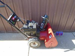 Toro 622 snow blower. Used condition. Tested & works. As shown.