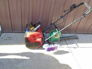 Toro electric snow thrower for parts or repair. As shown.
