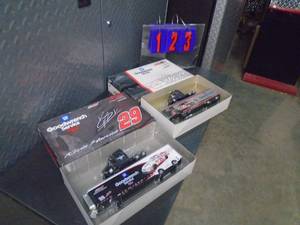 Qty of 2 Good Wrench items. 164 scale. As shown.