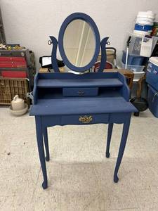 lot 301 image: Makeup Cabinet 28 x 16