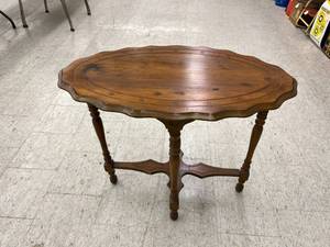 lot 306 image: Occasional Table