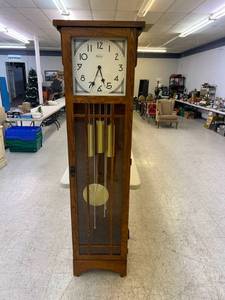lot 312 image: Ridgeway Grandfather Clock
