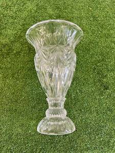lot 352 image: Crystal Vase